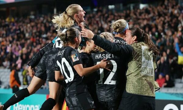 Versus / Nueva Zelanda abre Mundial Femenino en casa con un histórico triunfo ante Noruega