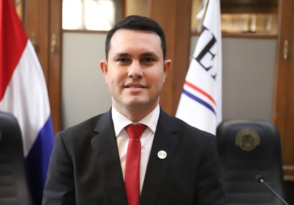 Aseguran que una persona como Hernán Rivas no puede seguir al frente del JEM | 1000 Noticias