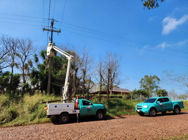 ANDE corta electricidad de aguatera Mers por deuda de G. 800 millones - La Clave