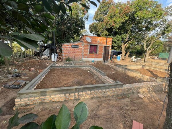 Avanza la construcción de viviendas para familias de la comunidad indígena Qoqmi Sayajnaqta - .::Agencia IP::.