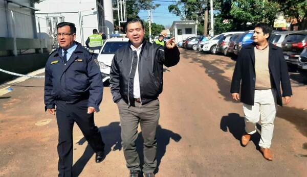 Comisario designa un personal en el Hospital de Luque •