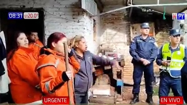 Conflicto en Lambaré: Desalojo de bomberos rescatistas