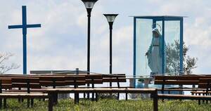 La Nación / Fascinación por madonas que lloran sangre y multiplican pizzas