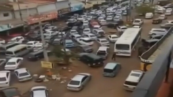 Caos en zona del puente San Roque González por prohibición de Argentina