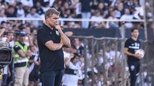 Diego Aguirre se va del Olimpia - Noticias Paraguay