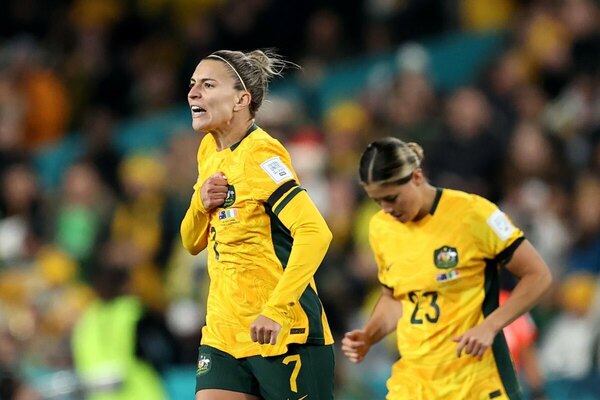Versus / Victorias de Nueva Zelanda y Australia en el inicio del Mundial femenino