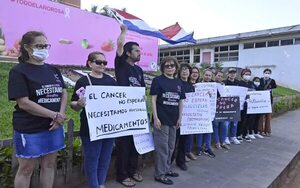 “No permitiremos que decidan quién vive y quién no”, dicen pacientes oncológicos - Nacionales - ABC Color