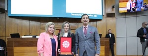 Emotivo reconocimiento del Senado a la árbitra Zulma Quiñónez - trece