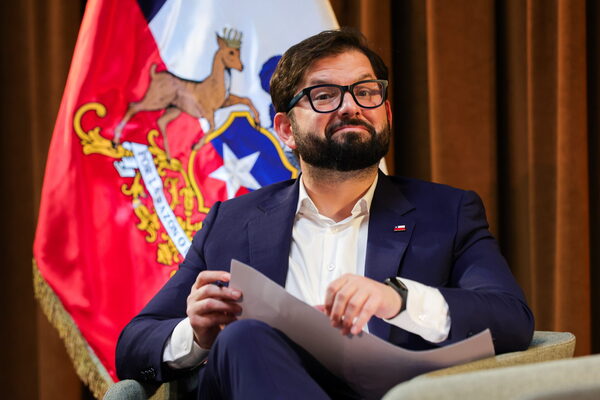 Boric busca en París socios comerciales y asume diferencias con la izquierda latinoamericana - MarketData
