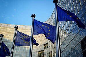 La Uni贸n Europea apuesta por m谩s ayuda militar a Ucrania y redoblar solidaridad para la exportaci贸n de grano - Revista PLUS