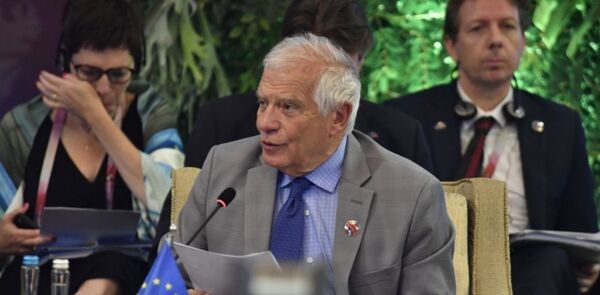 Josep Borrell alerta de gran crisis alimentaria en el mundo por la destrucci贸n de silos en el puerto ucraniano de Odesa - Revista PLUS