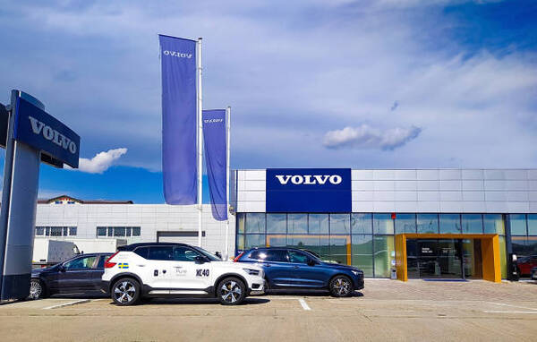 Volvo Cars redujo su beneficio semestral en un 44,3% - Revista PLUS