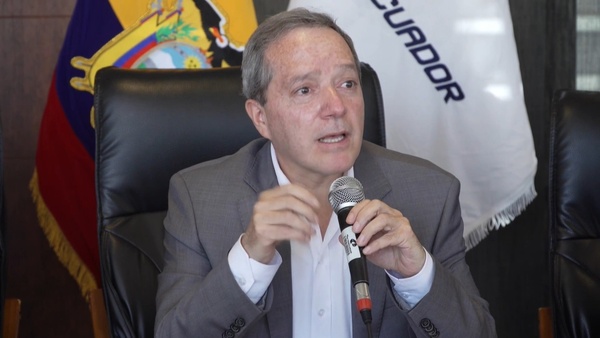 Derrame de petróleo afectó a unos cuatro kilómetros en la costa ecuatoriana - MarketData