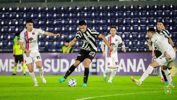 Sudamericana: Libertad buscará el boleto a octavos esta noche ante Tigre - trece