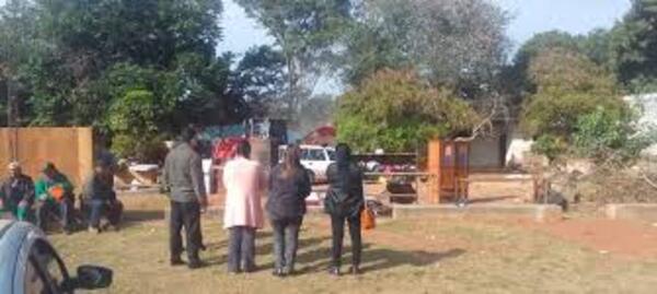 Desalojan predio que servía como cuartel de Bomberos