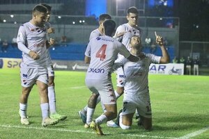 Nacional cumple con el trámite y está en octavos de final de la Copa Paraguay