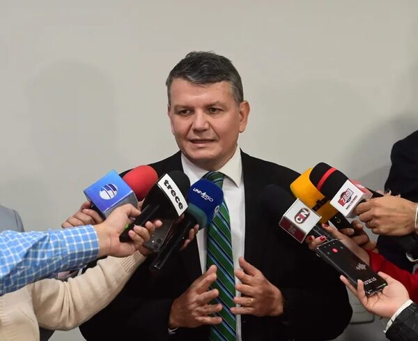 Cinthia Leite y Guido Benza, exfuncionarios de Cartes al Viceministerio de Transporte - Economía - ABC Color