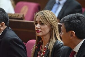 Virina Villanueva, pobre en lectura, pero declara  fortuna de US$ 21 millones y tener título “terciario” - Política - ABC Color