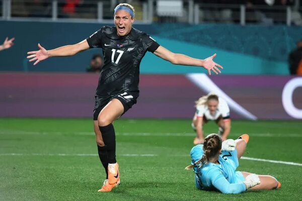 Festejas las anfitrionas en la primera jornada del Mundial Femenino - Fútbol Internacional - ABC Color
