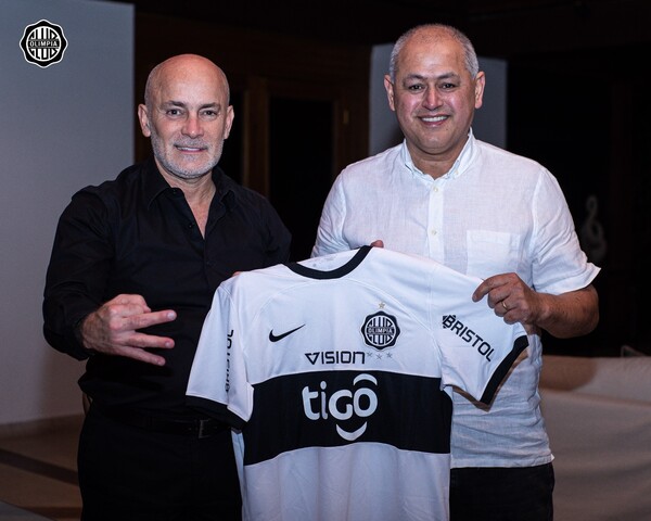 Olimpia da la bienvenida al Profe Chiqui Arce como nuevo DT - Unicanal