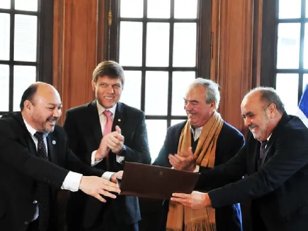 Uruguay y Paraguay firman convenio para el intercambio de información portuaria - La Tribuna