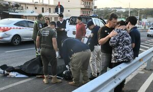 Viento bajó la visera del casco de motoca y provocó fatal accidente