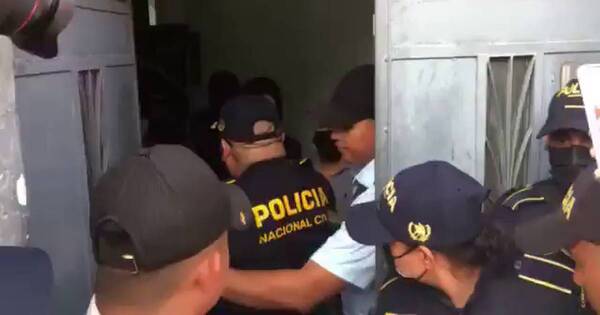 La Nación / Guatemala: Fiscalía allanó Tribunal Electoral a un mes del balotaje