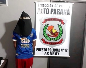 Cárcel para tipo carruaje que intentó estrangular a su madre y golpeó con palo al hermanito - La Clave