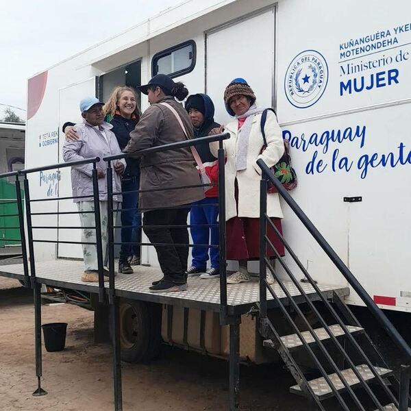 Ciudad Mujer Móvil ofreció 670 servicios en Boquerón - .::Agencia IP::.