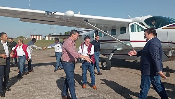 Cartes, Peña y Alliana llegaron a Villarrica.