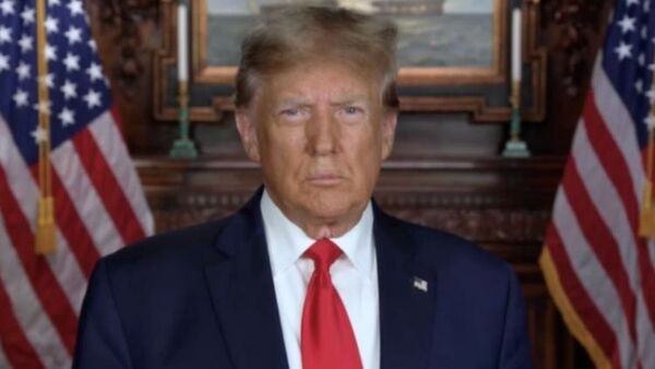 Trump promete instituir la pena de muerte para los traficantes de niños después de la proyección de