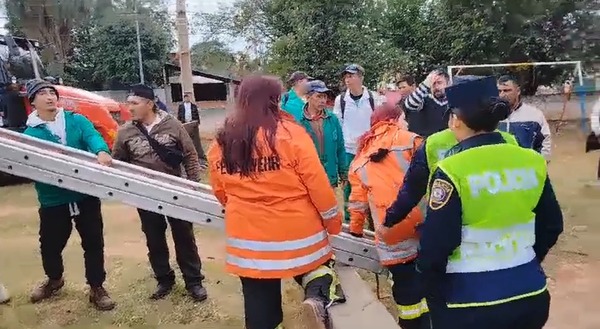 Intendente de Lambaré afirma que los desalojados no son bomberos voluntarios.