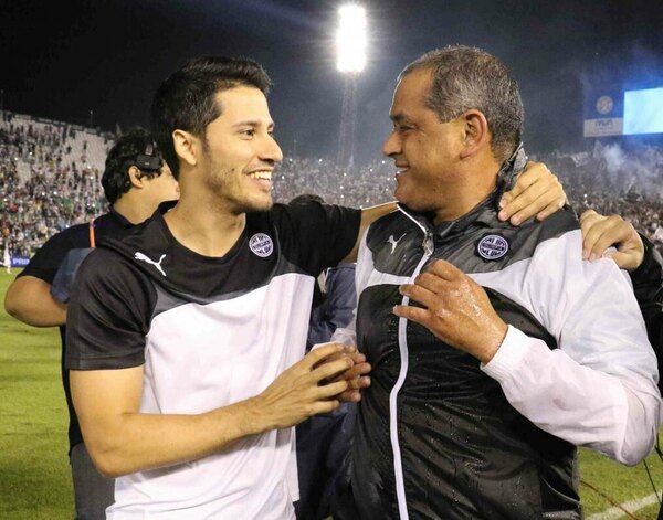 Versus / Los tres "sobrevivientes" del plantel de Olimpia que fue campeón con "Chiqui" en el 2015