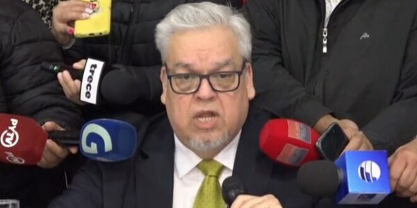 Futuro ministro aclara dichos sobre pacientes terminales y aboga por un enfoque integral en salud