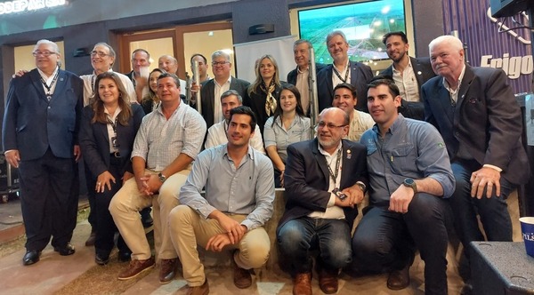 Presentaron novedosa estructura para la alimentación de animales en estancias