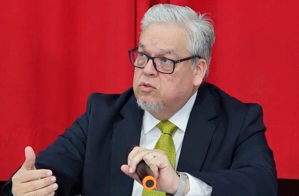 AUDIO: Felipe González no será designado como ministro de Salud - Periodísticamente - ABC Color