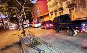 Hasta columnas de lumínica “desaparecen” de las calles de San Lorenzo - Nacionales - ABC Color