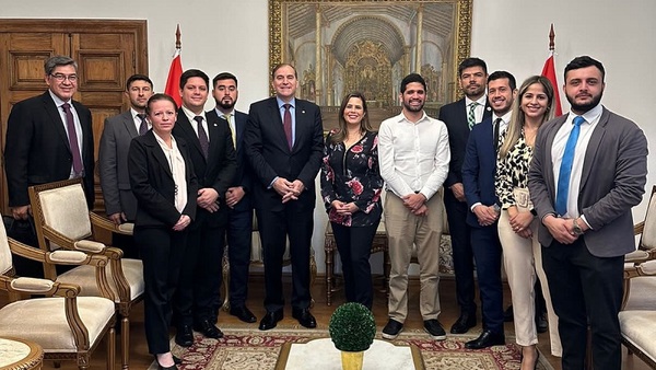 Peaje en Hidrovía: Parlasurianos abordan tema con Canciller