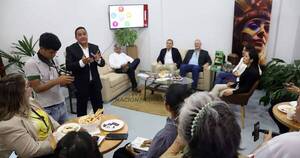 La Nación / Paraguayos toman más café “tinto” o molido suave