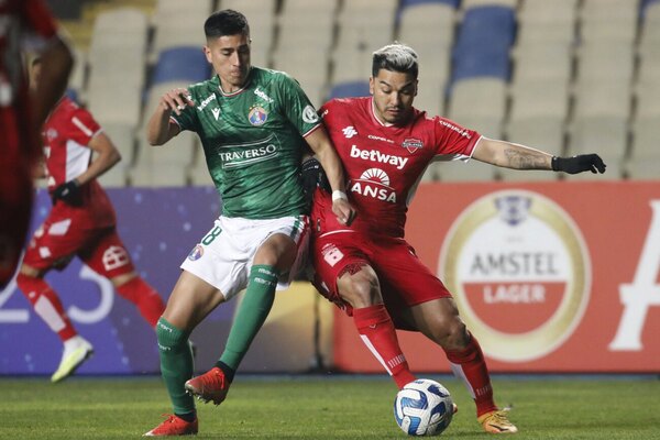 Versus / Ñublense venció al Audax Italiano y clasifica a los octavos de la Sudamericana