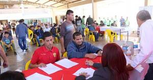 La Nación / Juzgado de Ejecución de Paraguarí asistió a reclusos de la cárcel de Misiones