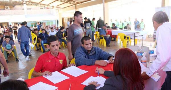La Nación / Juzgado de Ejecución de Paraguarí asistió a reclusos de la cárcel de Misiones