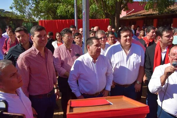 Cartes alienta a “Beto” a “corregir” a legisladoras - Política - ABC Color