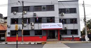 La Nación / Suspenden contratación de seguro médico