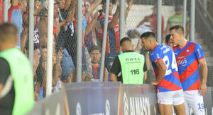 Versus / La dedicatoria "especial" de Juan Patiño a Cerro Porteño