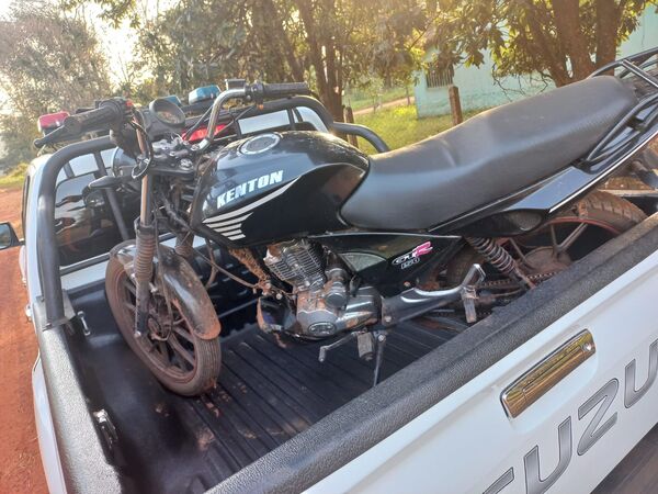Recuperaron motocicleta denunciada como hurtada en Villarrica.