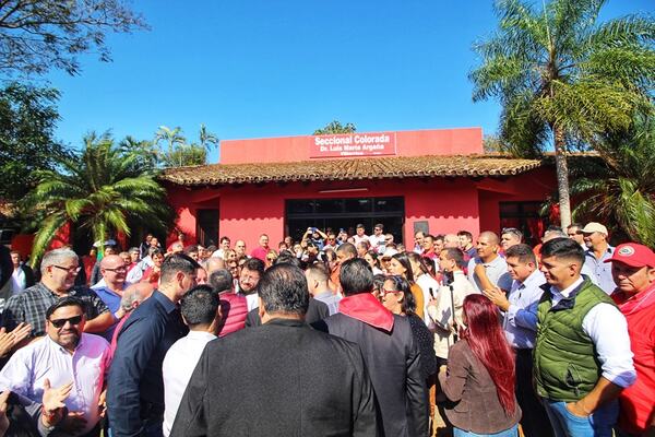 Inauguraron la sala informática EDUCAL en una seccional colorada de Villarrica.