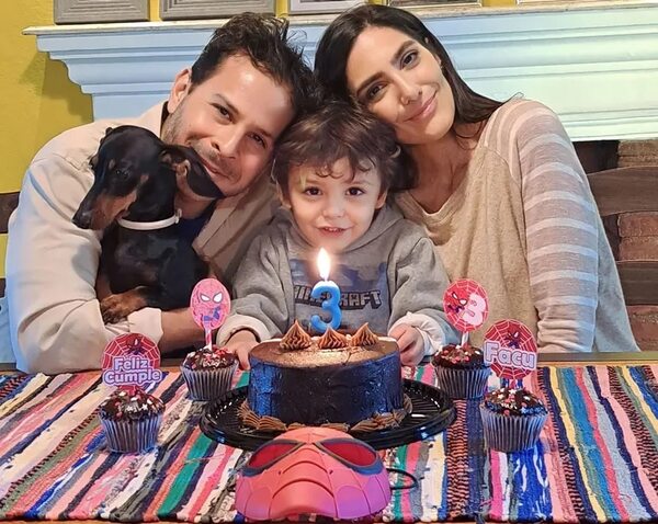 Lucía Sapena celebró los tres años de Facu - Gente - ABC Color