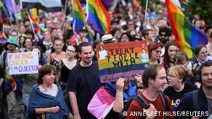 Masiva celebración de derechos LGTB+ en Berlín