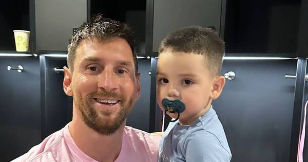 La Nación / Hijo de Almirón, en brazos de Messi